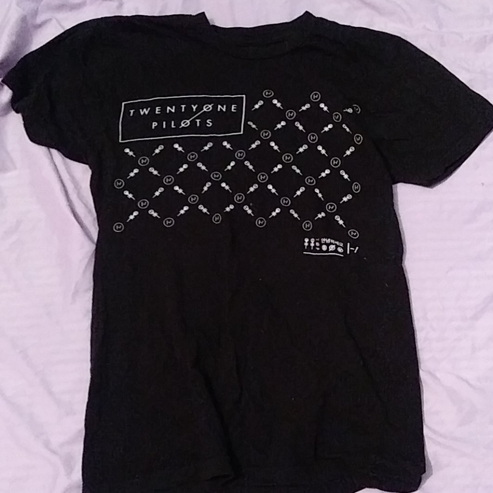 Twenty one pilots